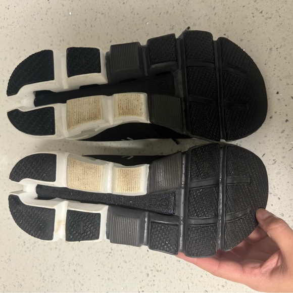 On Cloudflyer 4 Road Women’s Running Shoes Size 8 - Picture 4 of 8